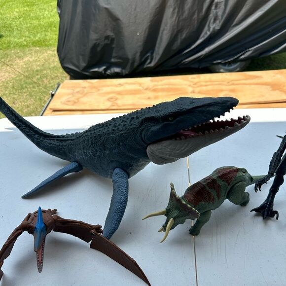 Reptile Dinosaur Toy Set - Blue, Brown, Black - Picture 4 of 5